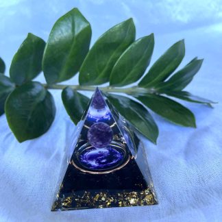 6cm Orgonite Pyramid - Sphere Yin Amethyst