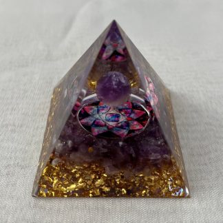 5cm orgonite pyramid amethyst