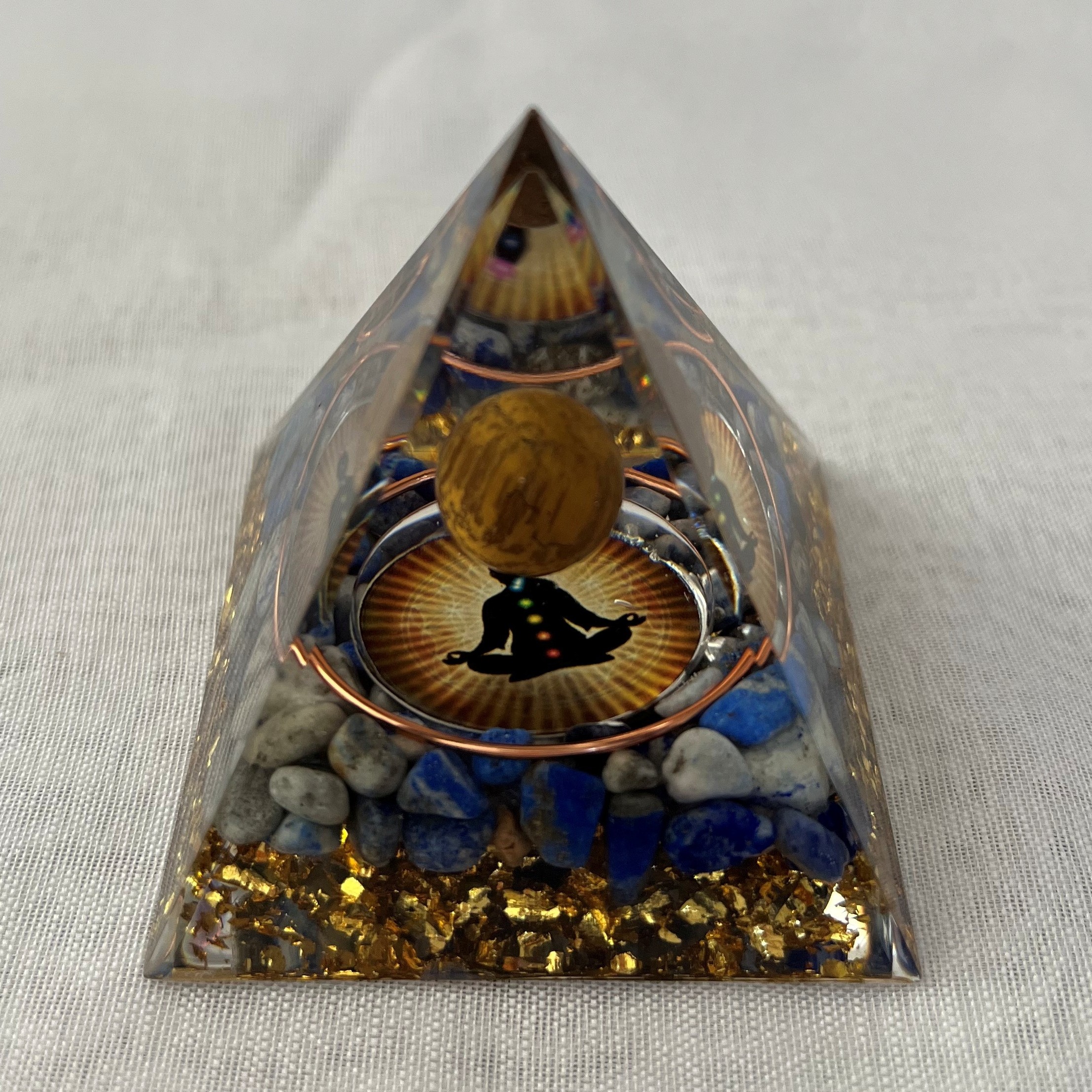 5cm orgonite pyramid sodalite 5cm orgonite pyramid sodalite
