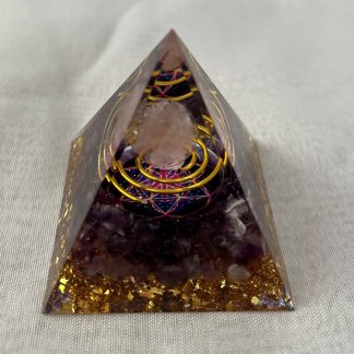 5cm orgonite pyramid rose quartz & amethyst